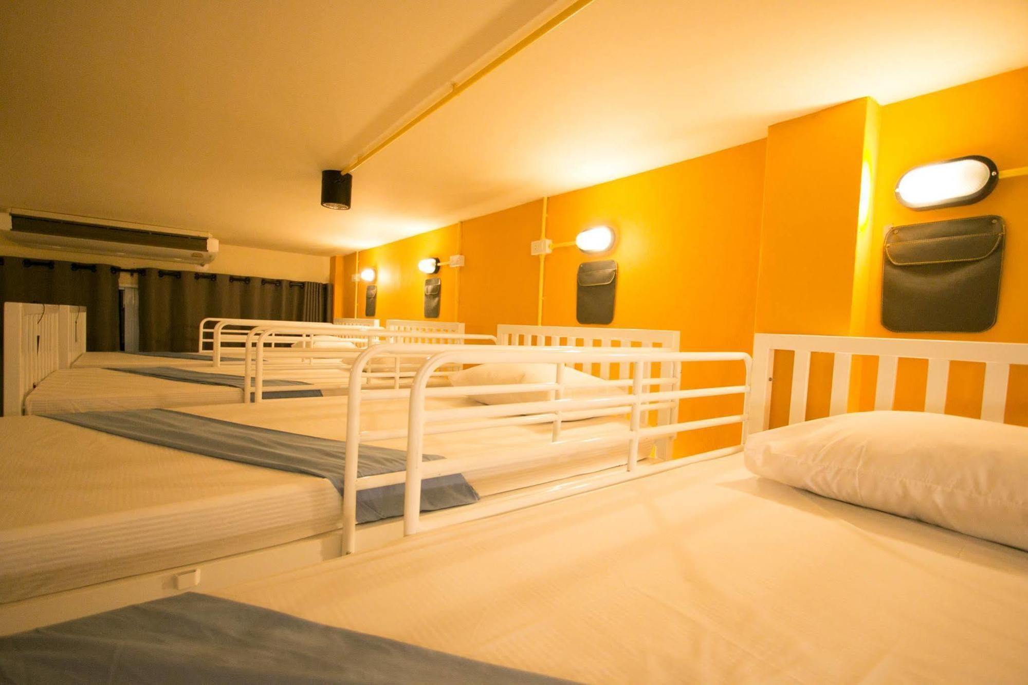 Backpack House Hostel Ao Nang Buitenkant foto