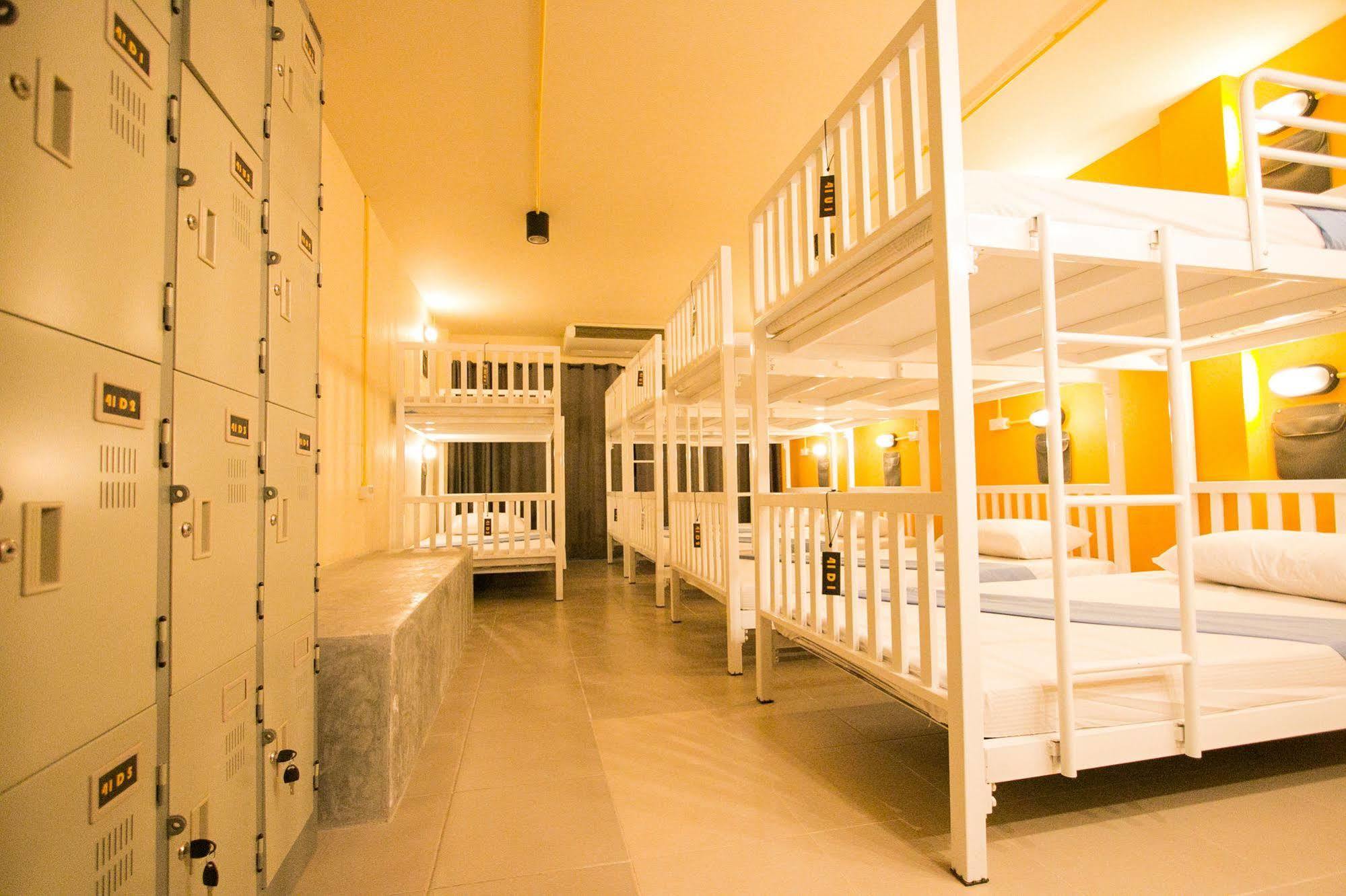 Backpack House Hostel Ao Nang Buitenkant foto